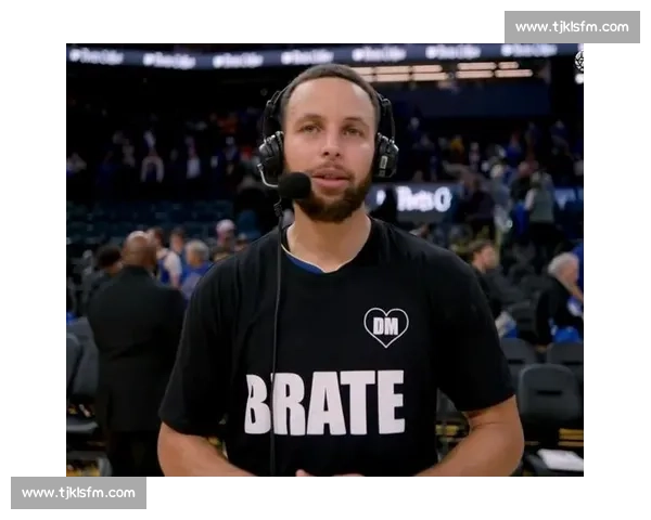 38 岁库里轰 9 米绝平三分!大通中心掀翻屋顶,这才是神的剧本 38 岁库里轰 9 米绝平三分!大通中心掀翻屋顶,这才是神的剧本