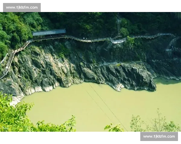 高原箭声里,香港青年的文化寻根之旅